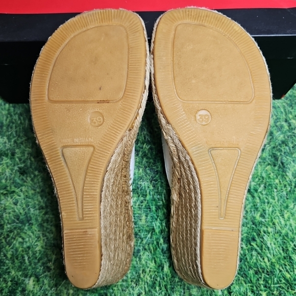 Burberry White Leather Espadrille Thong Wedge Sandals Check Size 39 . Box not in - Picture 9 of 13